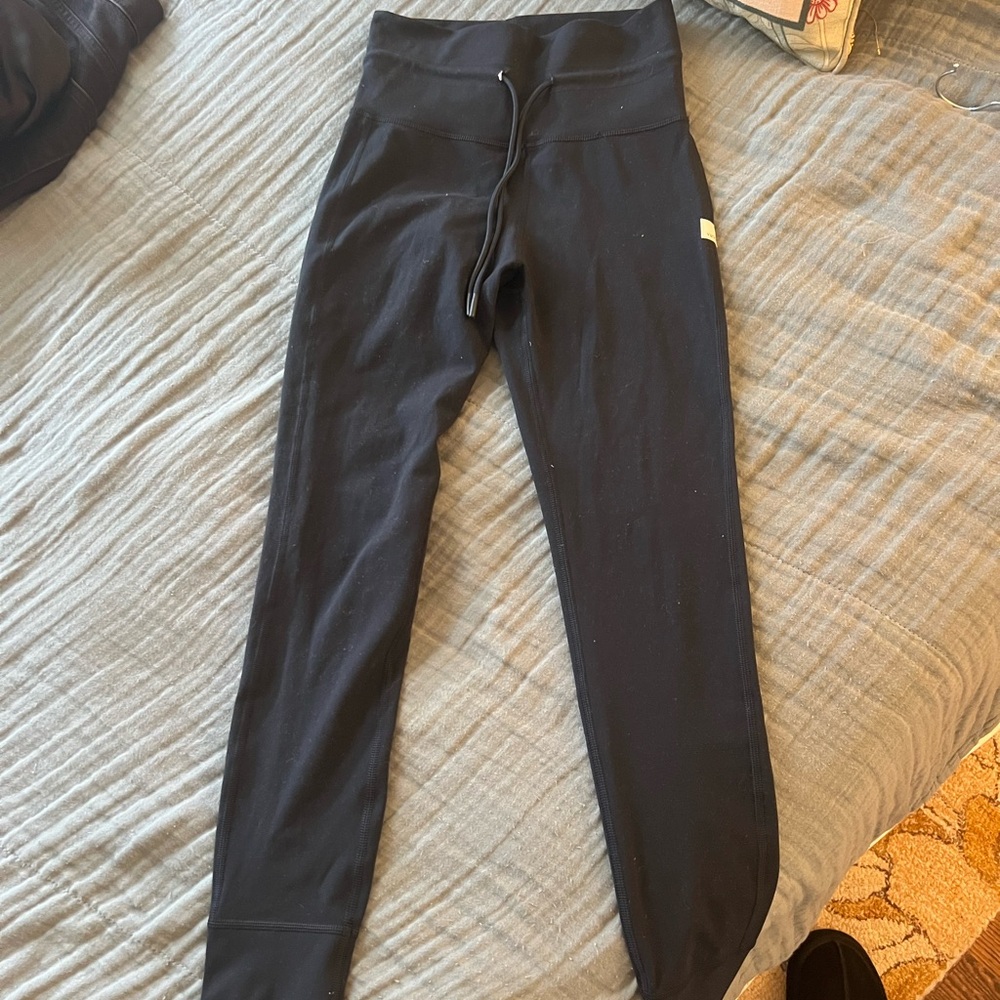Vuori Black High-Waisted Leggings